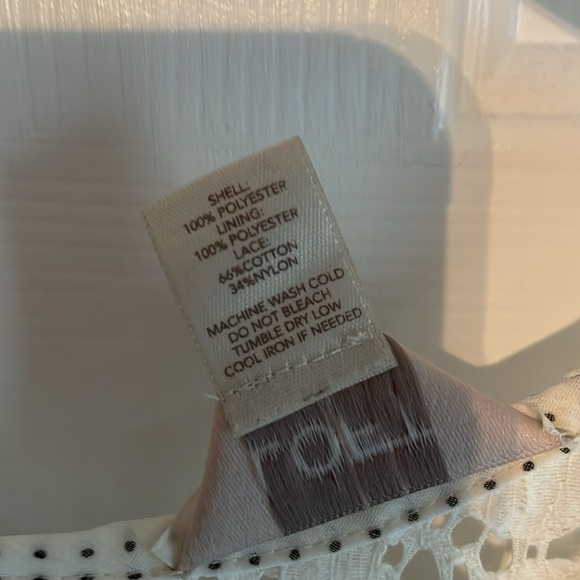 Ann Taylor Loft White Dress. Size 6. - Picture 5 of 5